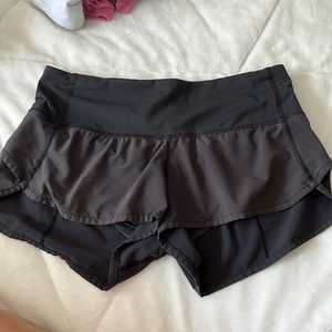 Black Lululemon speed up short, 2.5.